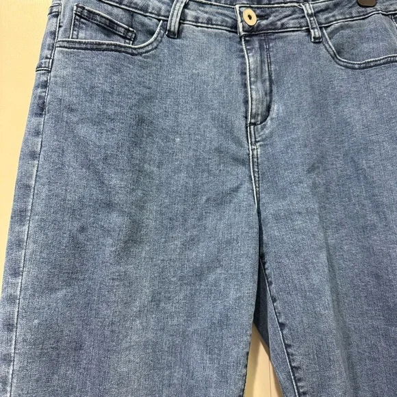 Soft Surroundings Women’s Arabella Crop Ruffle Hem Rhinestone Jeans - Picture 7 of 7